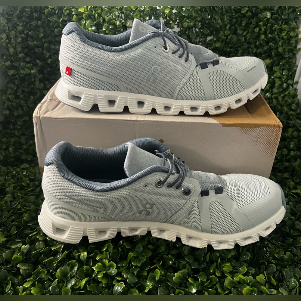 On Cloud 5 Running Mens Shoes Size 8.5